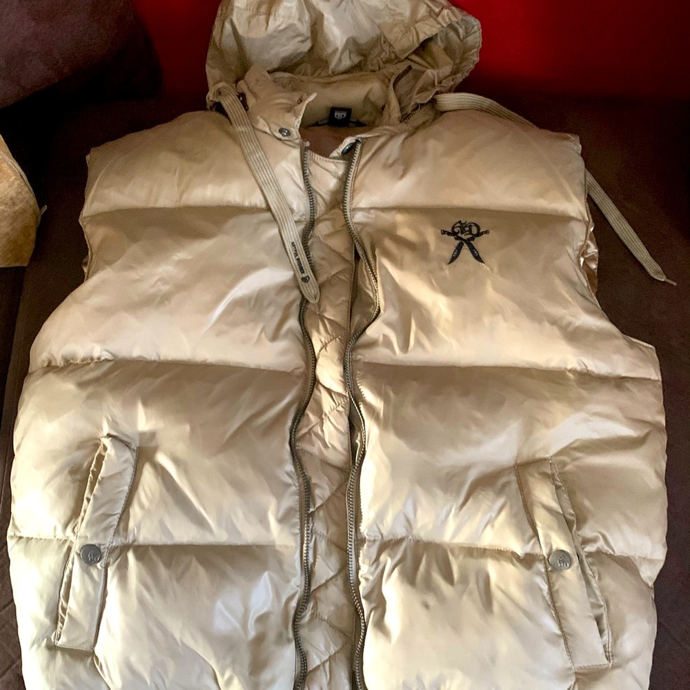 Artful Dodger Zip up Vest